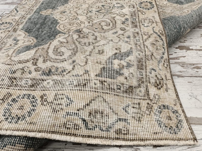 vintage oushak rug, ornate rug, hand knotted rug, organic wool rug, turkish rug, backdoor rug, framed rug, antique rug, 3.5x6.4 ft, VT 5820