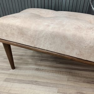 Button tufted bench, End of bed bench, Ottoman bench, Chesterfield bench, Coffee table bench, Piano bench, Purse bench, KM-2 Chester