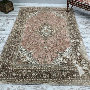 Handmade rug, Turkish rug, Oushak rug, Area rug, Living room rug, Pink rug, Faded rug, Floral rug, Boho decor rug, 6.4x9.2 ft, VT 1438 image 2
