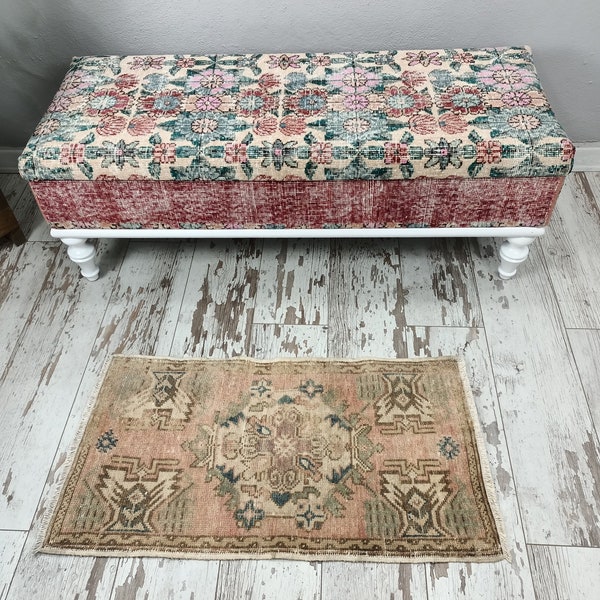 pink oushak rug, mudroom rug, eco friendly rug, turkish rug, handknotted rug, bath mat, floor rug, boho rug, vintage rug, 1.6 x 3 ft VT 4441