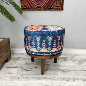 Klavierbank, gepolsterter Fußhocker, Barhocker, runder Pouf, Ottomanenhocker, Schminktischstuhl, Eingangsbank, Knopfbank, Garderobenbank, FS 163 With wood frame