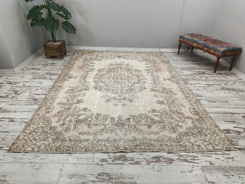 organic wool rug, botanic rug, coastal rug, low pile rug, dining room rug, sustainable rug, vintage turkish rug, 71x10.2 ft,
