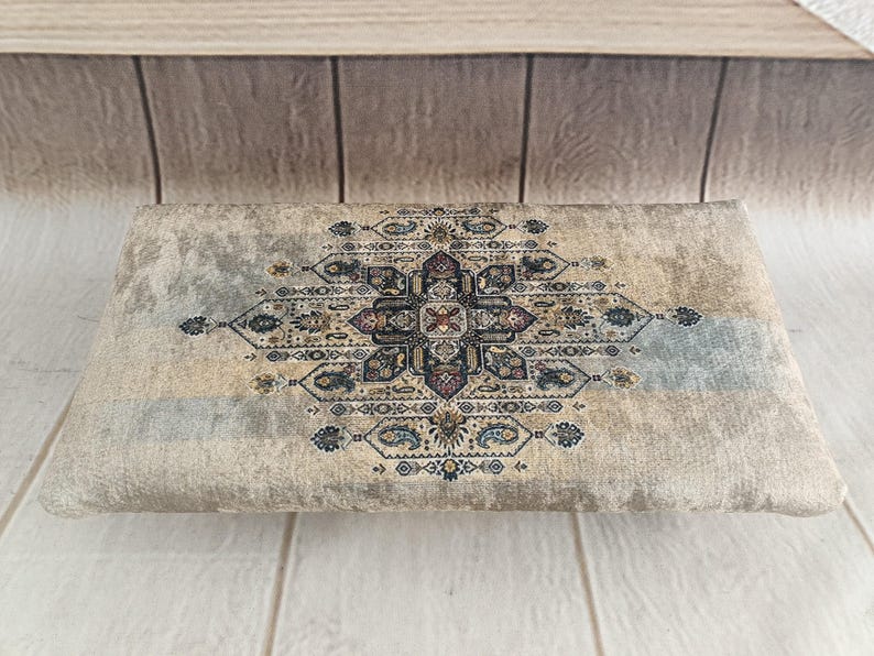 Sgabello da letto, Sgabello a sella, Poggiapiedi, Pouf per sedie a dondolo, Mobili artigianali, Sgabello basso, Portaoggetti per divano, Sgabello boho, Pouf, 41 immagine 8