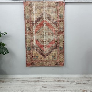 antique rug, eclectic mat, anatolian rug, handmade turkish rug, distressed rug, vintage rug, worn rug, bathroom rug, 3.4 x 5.6 ft, VT 4281