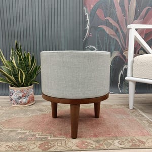 Round ottoman, Foot rest stool, Wooden legs, Modern ottoman stool, Sitting pouf, Nonslip floor pouf, Gray cotton fabric pouf, FS KM-27