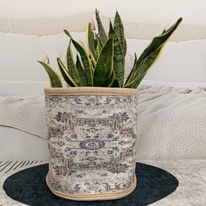 plant pot holder, planter bag, hanging planter, easter basket, big basket, pots for plants,  houseplant basket, plant display, PTB 64-2