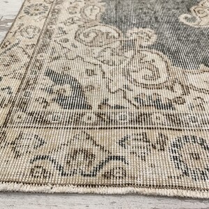 vintage oushak rug, ornate rug, hand knotted rug, organic wool rug, turkish rug, backdoor rug, framed rug, antique rug, 3.5x6.4 ft, VT 5820