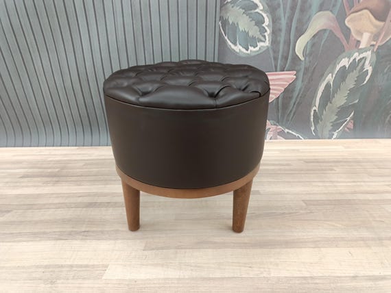 Pouf ottoman, Chesterfield stool, Leather stool, Barrel stool, Pub stool, Foot rest stool, Upholstered bench, Cocktail stool, FS KM-25