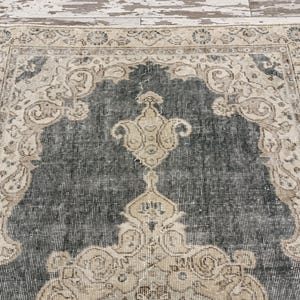 vintage oushak rug, ornate rug, hand knotted rug, organic wool rug, turkish rug, backdoor rug, framed rug, antique rug, 3.5x6.4 ft, VT 5820