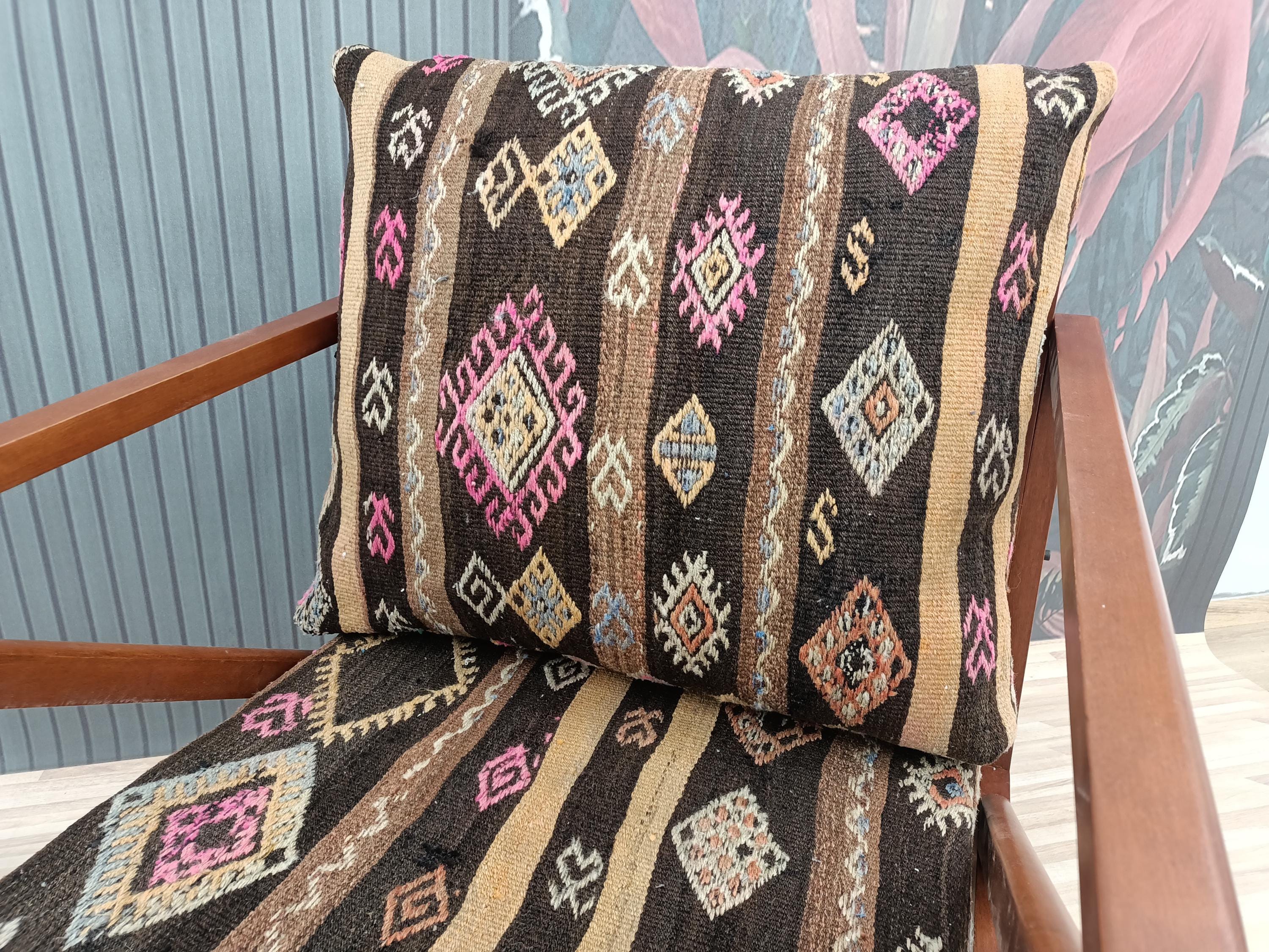 キリムのアームチェア、座椅子、木工椅子、ヴィンテージラグチェア