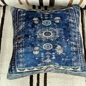 bohemian cushion, navy blue pillow, modern pillow cover, rug design pillow, cushion pillow, couch pillow, turkish pillow cover, PT 868 zdjęcie 5