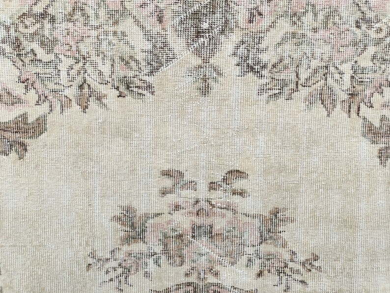 organic wool rug, botanic rug, coastal rug, low pile rug, dining room rug, sustainable rug, vintage turkish rug, 71x10.2 ft,