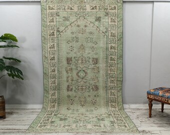 superb rug, green oushak rug, ethnic rug, jute wool rug, handknotted rug, turkish vintage rug, bedroom rug, framed rug, 4.9x9 ft, VT 5332