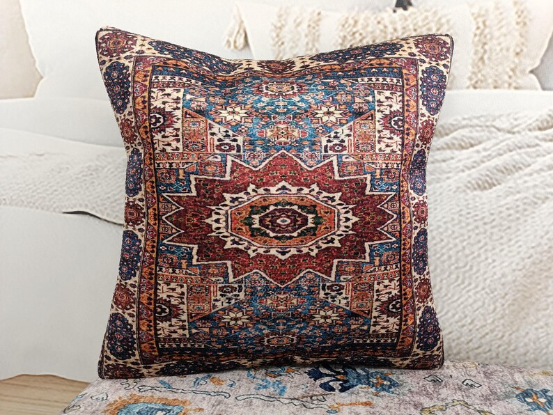 Aesthetic pillows, Decorative pillow, Cozy pillow cover, Throw pillow, Farmhouse pillow, Chic pillow, Beeding pillow, Lumbar pillow, PT 1021