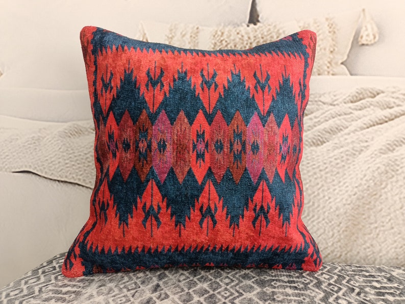 retro pillow cover, decorative pillow, accent pillow, kilim pattern pillow, aztec pillow, lumbar pillow, handmade pillow, boho pillow,