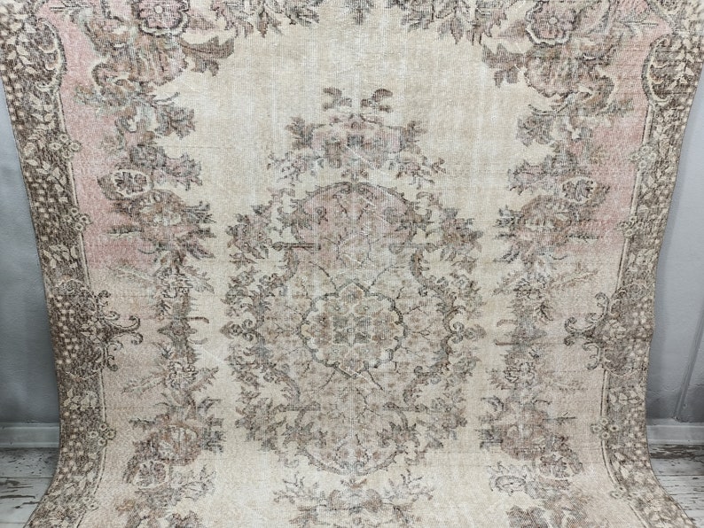 organic wool rug, botanic rug, coastal rug, low pile rug, dining room rug, sustainable rug, vintage turkish rug, 71x10.2 ft,