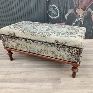 Pink Vintage Rug Bench, Hallway Bench, Storage Ottoman, Upholstered Bench, Piano Bench, Dressing Chair, Entry Organizer, Footstool, ST 361