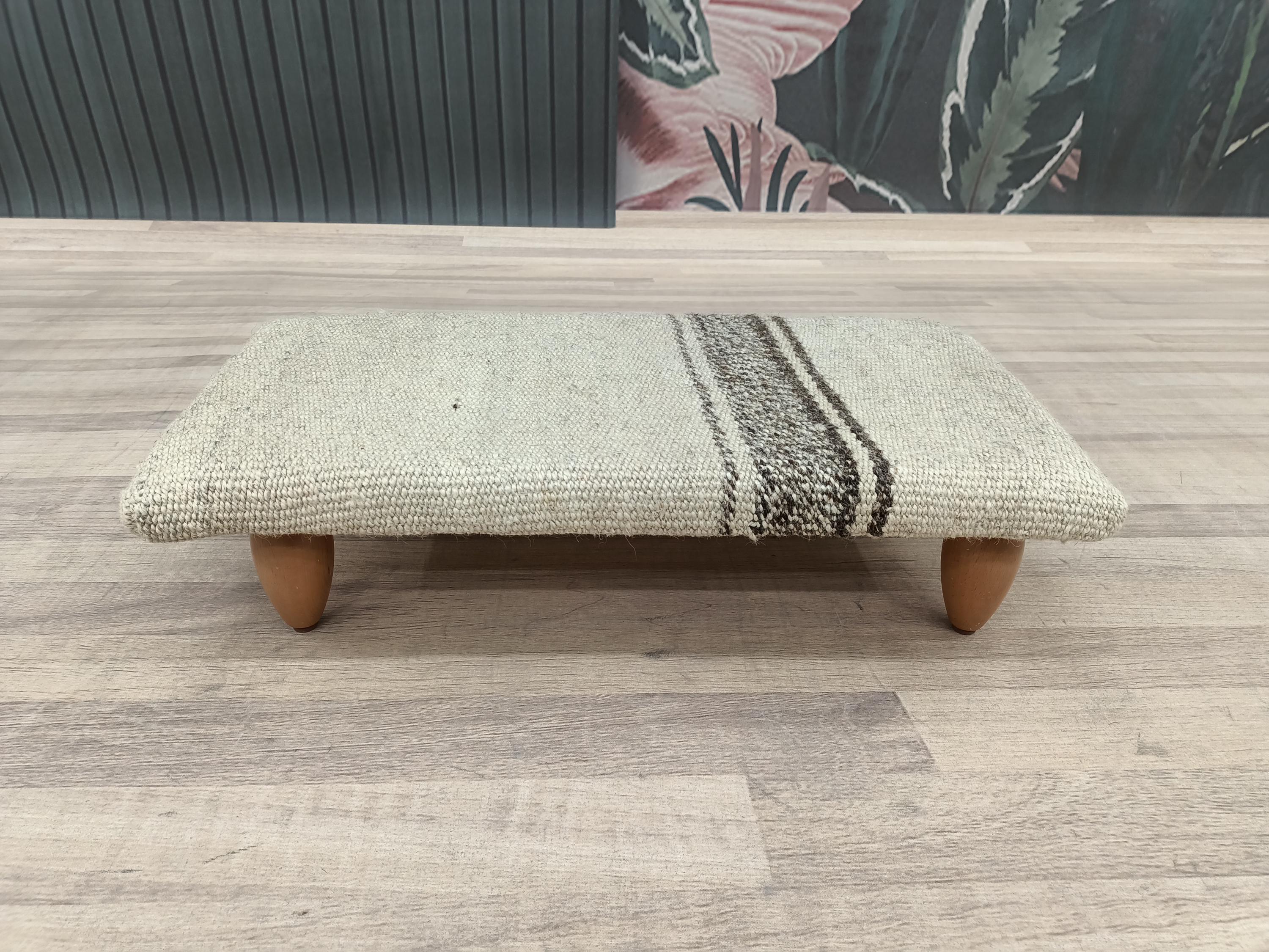 キリム スツール VA05092-1 OLD KILLM STOOL | lool(ロール)山口市にて北欧家具、不動産