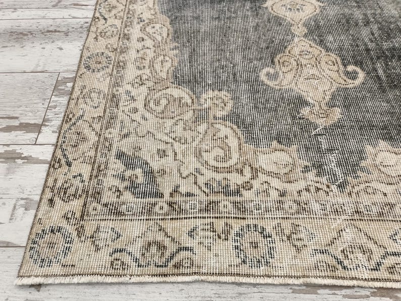 vintage oushak rug, ornate rug, hand knotted rug, organic wool rug, turkish rug, backdoor rug, framed rug, antique rug, 3.5x6.4 ft, VT 5820