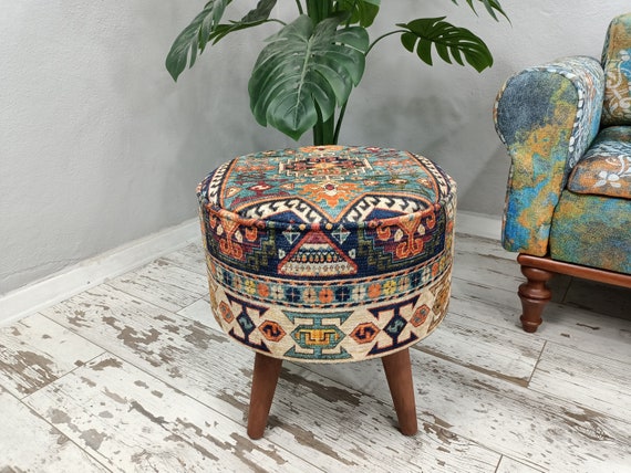 Sgabello pouf rotondo, pouf da camera da letto, pouf poggiapiedi, sgabello  trapuntato, sedia per pianoforte, pouf marocchino, panca poggiapiedi,  sgabello per trucco, FS 160 -  Italia