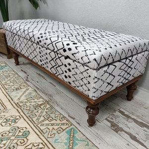 handmade ottoman bench, upholstered bench, bedroom bench, storage ottoman, living room bench, hallway storage, shoe storage, ST- 1013