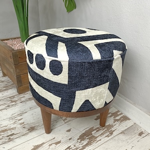 Round ottoman bench best sale