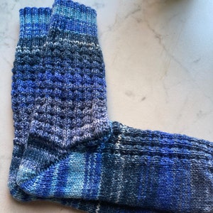 Handgestrickte Wollsocken in verschiedenen Größen. Bündchen für Diabetiker geeignet. zdjęcie 4