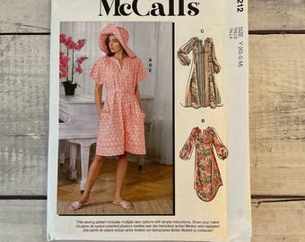 McCalls 8212 Sewing Pattern Dress Shift Raglan Sleeve V-Neck Boho XS-M UNCUT