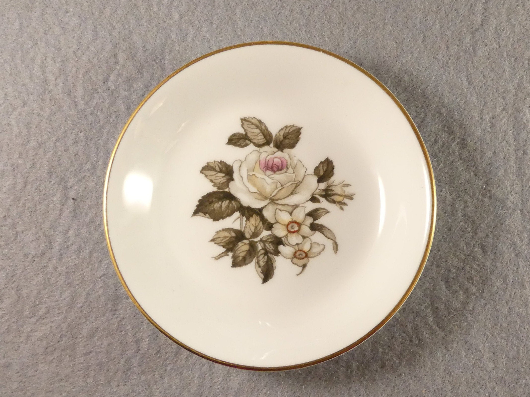 Service à Gâteaux Vintage Royal Worcester – 2 Pièces, Motif Fraise, Porcelaine Fine, 1996