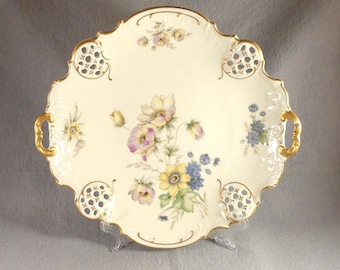Rare Rosenthal Kronach Allemagne Molière 3224 millésime 1940 Manipulé Plateau de service Floral réticulé grand plat doré poignées fleurs bleues