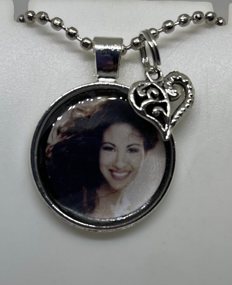 Selena Quintanillapérez Necklace Pendant Etsy