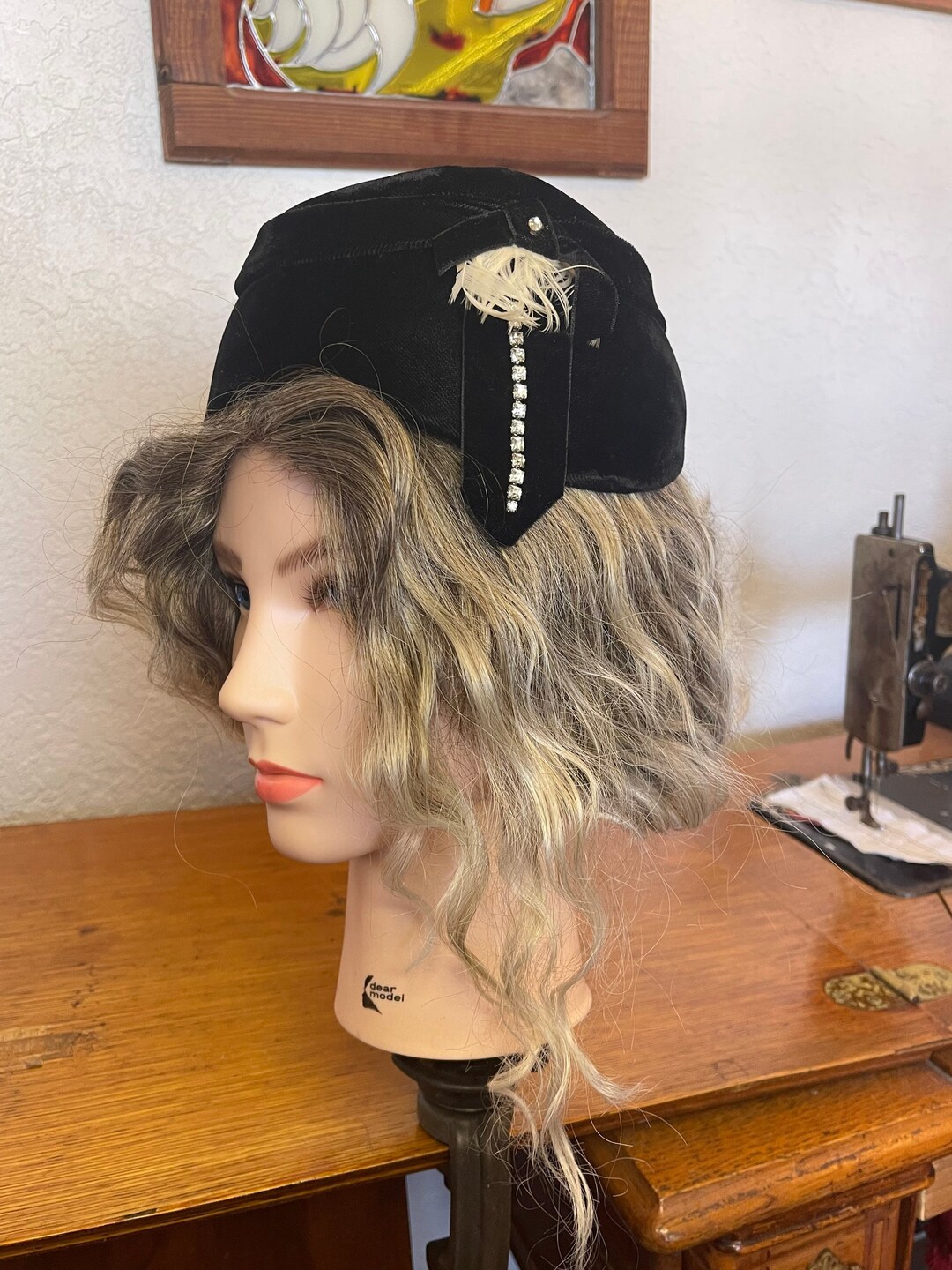 Chapeau Melon Femme En Feutre De Laine Noir – Ruban Strass, Fait Main USA, Taille 7 1/2