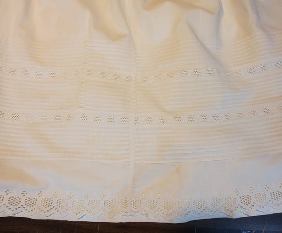 Antique Late 1800s Victorian Broderie Anglaise Co… - image 6