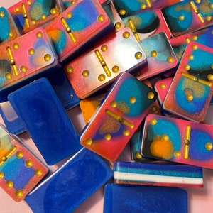 Tournament Dominoes with Brass Spinners “Peacock Feathers”