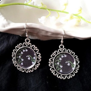 Lily of the valley earrings with vintage style frame