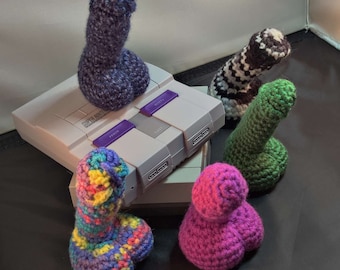 Juguete de hierba gatera con forma de pene de ganchillo