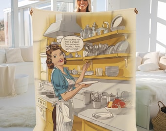 Funny 1950s Housewife Fleece Blanket: Retro Cartoon Art Throw