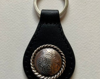 【CALEE】　concho keyring SV925 CALEE - SILVER STAR CONCHO LEATHER KEY RING (BLACK