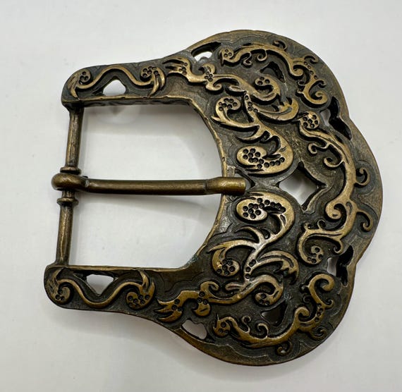 Stunning Victorian Inspired Belt Buckle, End Bar Belt Buckle  display picture 3