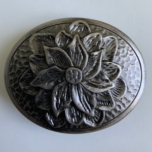 Daisy Buttercup Flower Oval Boho Hippie Belt Buckle with Antique Nickel Hand Beaten