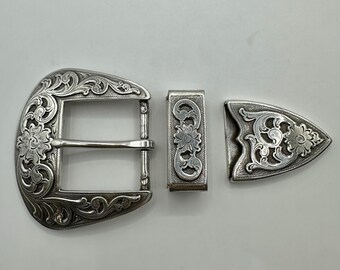 Vintage 3 Piece Western Belt Buckle Set - Classic Flower and Vine Engraved, Cowgirl, Antique Silver, Interchangeable, 90s, Three Piece Set