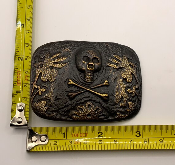 Rectangular Trophy Style Abstract Skull and Cross… - image 7