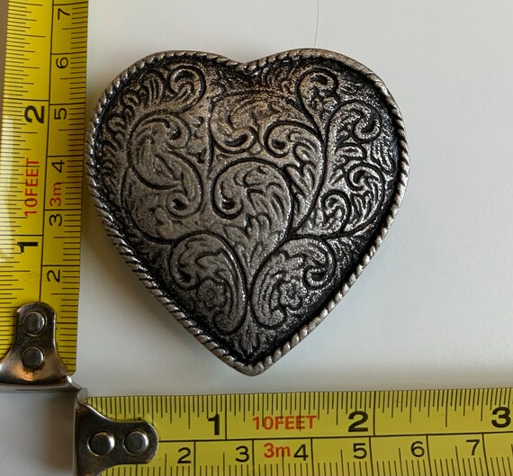 Beautiful Small Heart with Rope border and Vine L… - image 2