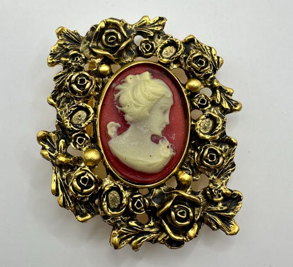 Beautiful Victorian Cameo Belt Buckle, Vintage Belt Buckle  display picture 1