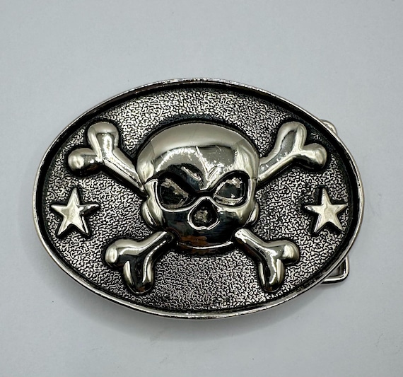 Oval Skull and Crossbones Interchangeable Belt Buckle Stars