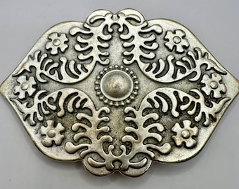 Einzigartige Form Vintage Gürtelschnalle, selten, austauschbar, Boho, Boho, Blumenmuster, schwer, hohe Qualität, Distressed, altes italienisches Silber