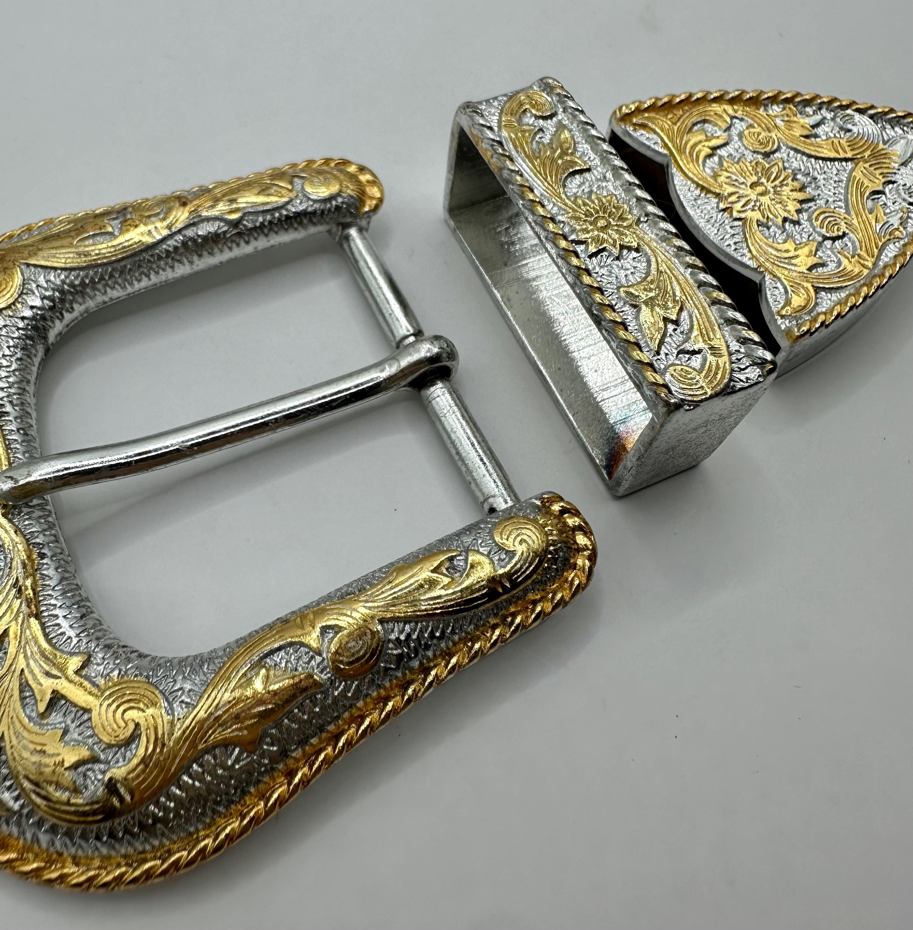 Vintage 3 Piece Western Belt Buckle Set - Roper Flower and  display picture 3