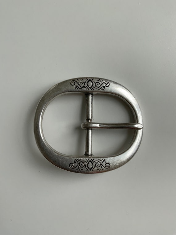 Classic Oval Centre Bar Belt Buckle with Engraved 