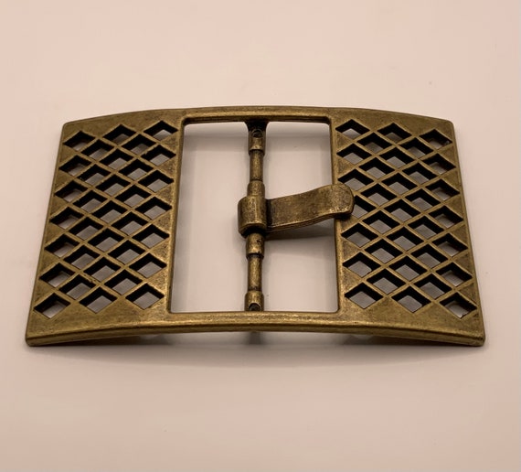 Large Rectangular Cutout Chevron Grid Center Bar … - image 2