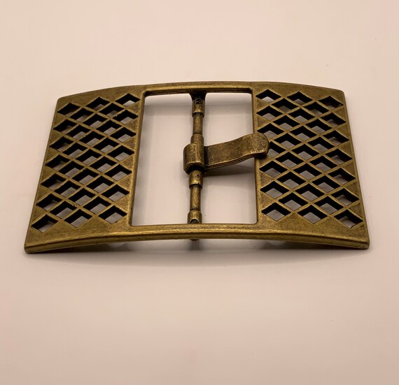 Large Rectangular Cutout Chevron Grid Center Bar … - image 6